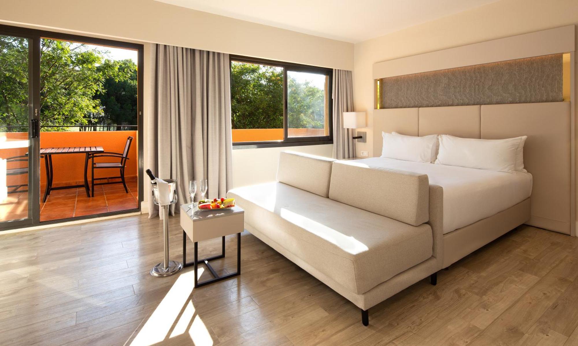 Doubletree By Hilton Islantilla Beach Golf Resort Exterior foto